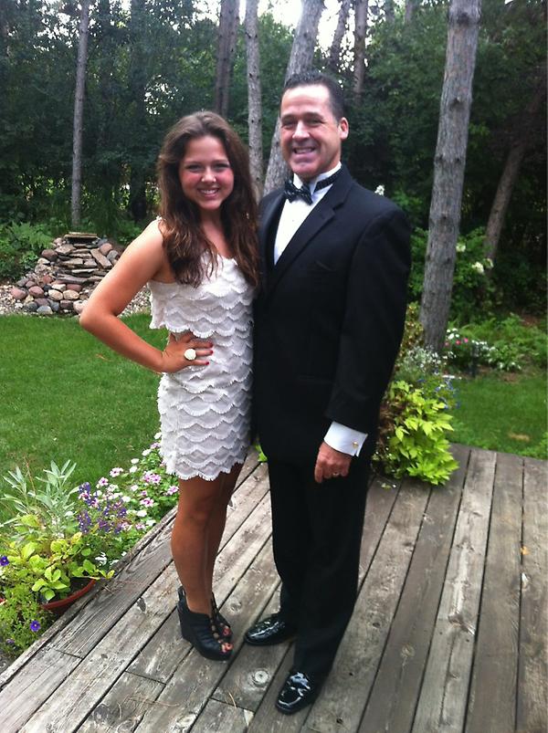 noellerain6's tweet image. Daddy-daughter bakken dinner. #rackolamb