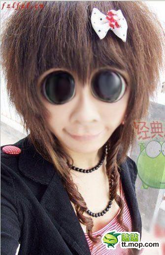 ろすと 目の大きくする方法が間違ってるwww Rt Tsukaview これ中国のプリクラだってw 恐いと思ったらrt Http T Co Lndqherr
