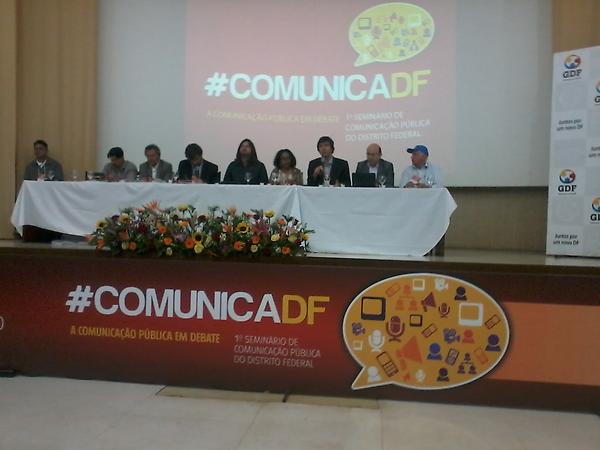 "As portas da UnB estão abertas a comunidade." Paulino, encerra sua fala no #comunicadf