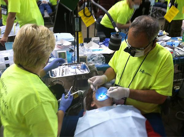YourDentalEdge's tweet photo. #MnMOM Team Zucker is on site supporting the endo area at the Minnesota Mission of Mercy. Thank you! http://t.co/5351NSsU