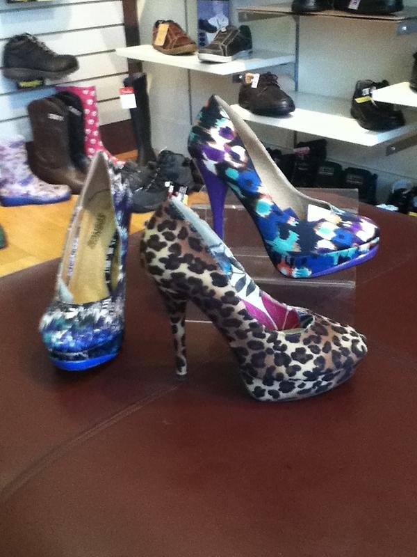Size 36-41. 3 Colours. €45