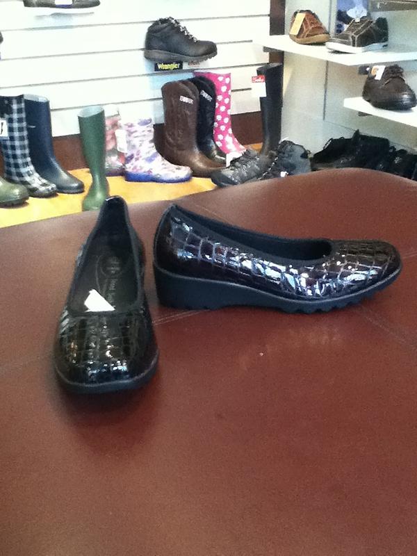 'JOSEF SIEBEL' Size 36-42. 2 Colours: Brown &amp; Black Patent. €80