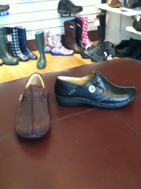 'UNSTRUCTURED' Size 3-8(incl. half sizes) 2 Colours: Black &amp; Brown Leather. €75