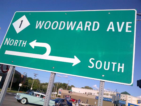 PlanetColorCP's tweet image. #PlanetColor is at 2012 Woodward Ave #DreamCruise (@OfficialWDC)... stop by &amp;amp; say hey (27958 Woodward Ave in Royal Oak)