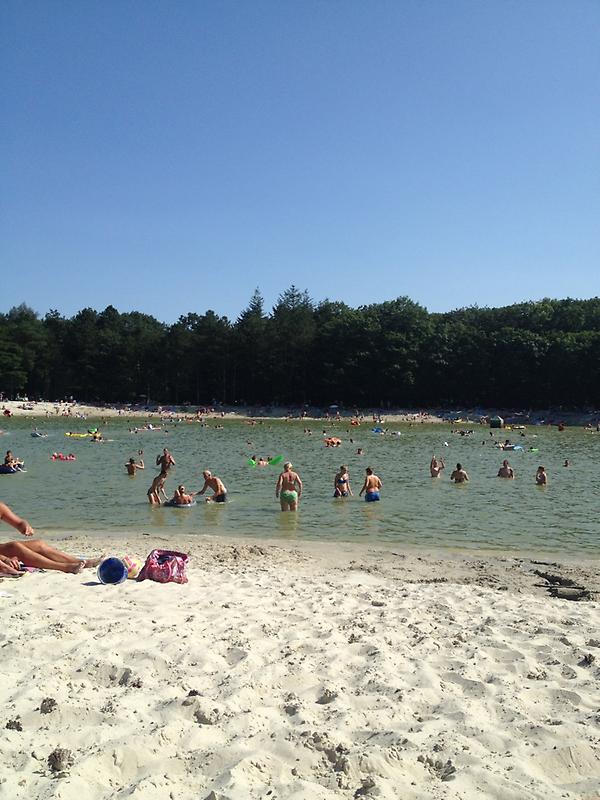campobe11o's tweet photo. Ehmm Swimming!! (<-- Charlie scheen voice) http://t.co/YIJDbP5L