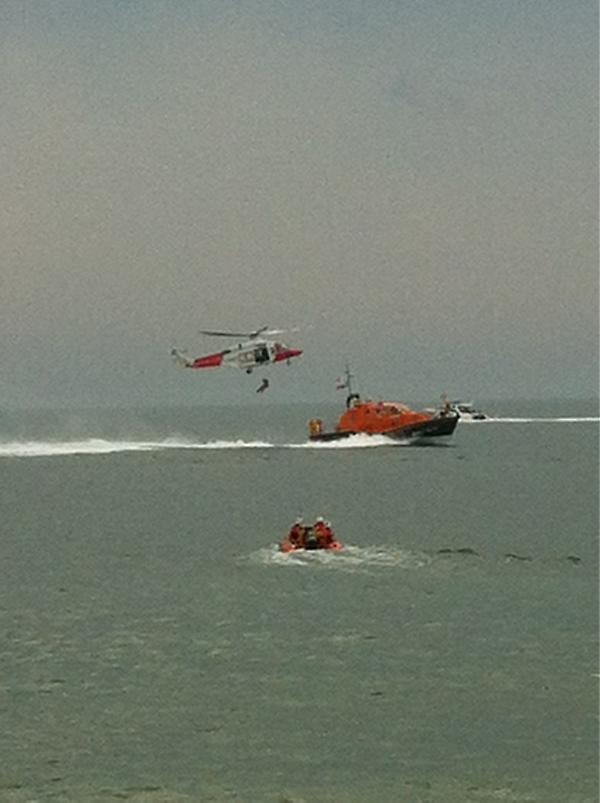 ShorehamHarbourRNLI (@shorehamrnli) on Twitter photo 