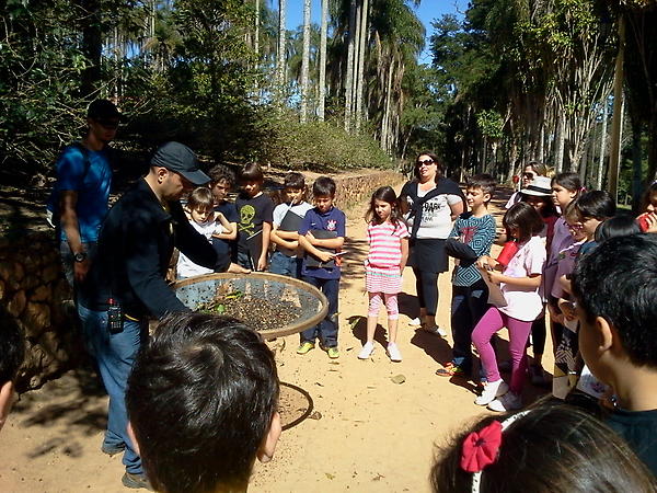 hugosarmento's tweet photo. 4o ano abanando o café http://t.co/HmAkBS7N