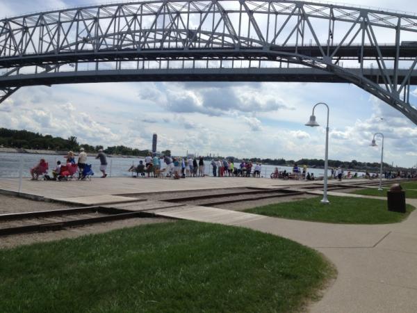 THCrystalGarcia's tweet image. Lots of peeps watching from shore. #porthuronfloatdown