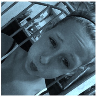 glamourgirl5321's tweet photo. Me(: http://t.co/YWlKM1QI