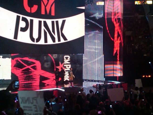 Watch Olivia O'Lovely's leaked NSFW photo on TwXstars