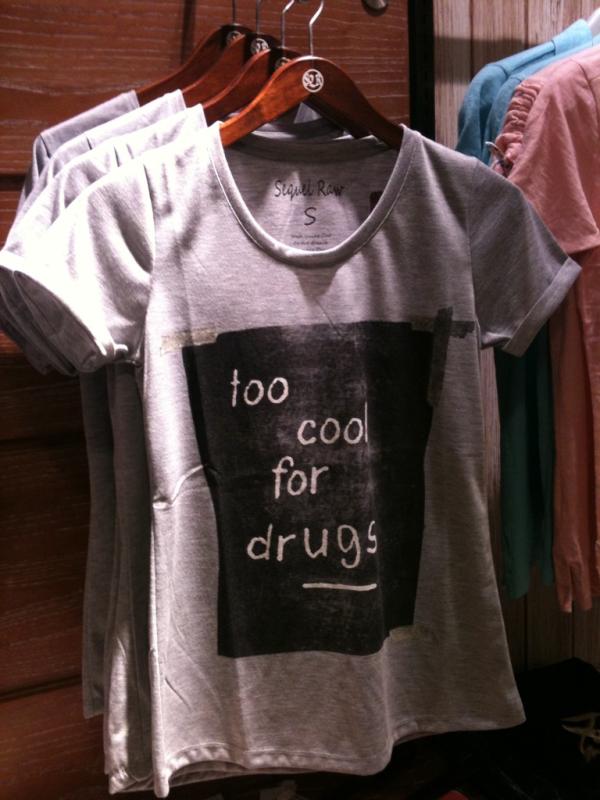 Selamat Hari Raya Idul Fitri. Minal Aidzin Wal Faidzin. Mohon Maaf Lahir dan Bathin. Tetap Drug Free ya Ciin.