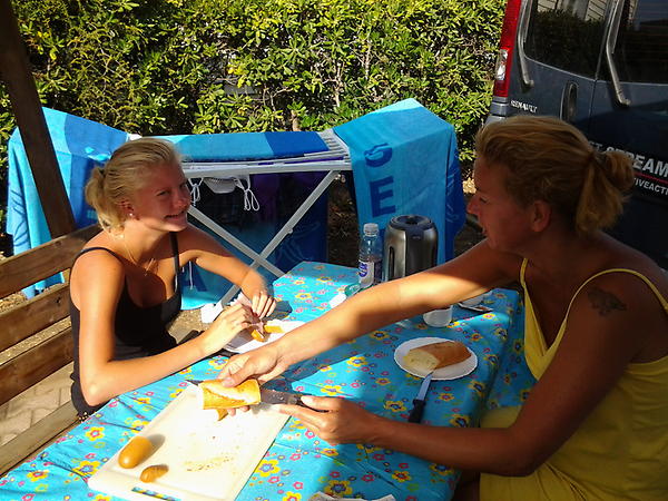HermanMarieke's tweet photo. Lekker ontbijten http://t.co/fN6QvBZt