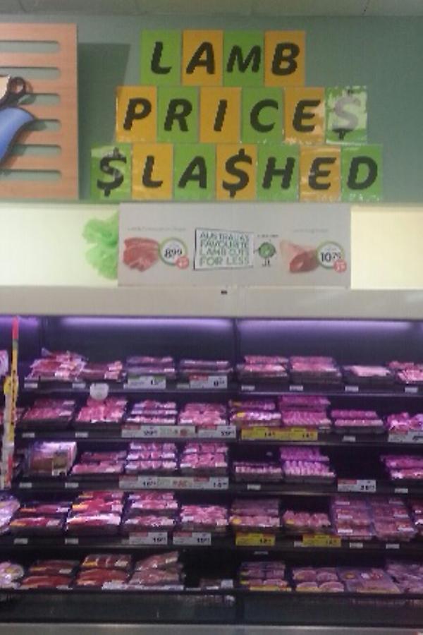 harro5047's tweet photo. @tjeerdjegen @WoolGary @XpressWoolies Albion park best lamb prices baa none http://t.co/gnuo9JND