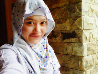 kikyamey's tweet photo. Muhun mang turnuhun {} RT @BreatheDavs: Geulis neng "@kikyamey: http://t.co/VXnvrhuk"
