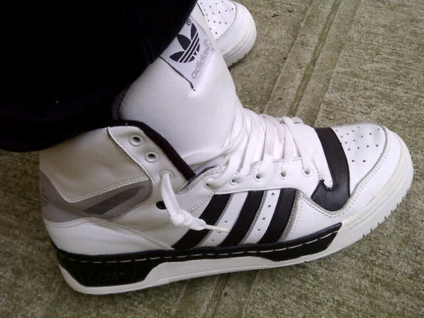 JusCoolNYC's tweet image. COOL Steppin' 8-20-2012: 2002 Adidas Attitude High ♥ ☺ #TenYearFRESH