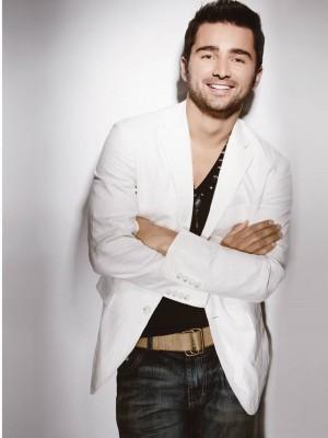 EstefanyR14's tweet photo. Mi amor platonico :$ #AndresToro♥ Papasitoooooooooooo :Q__' http://t.co/ug24hDaF