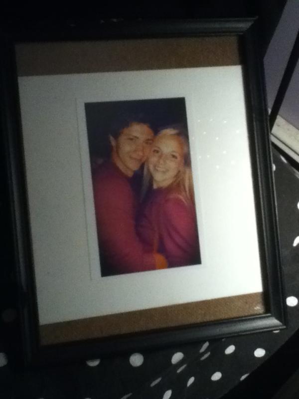 TessaRoiland's tweet image. Good thing I had this frame handy. #samuelconnor #bigframe #otheronebroke @SaMMy__GRaNDeZa