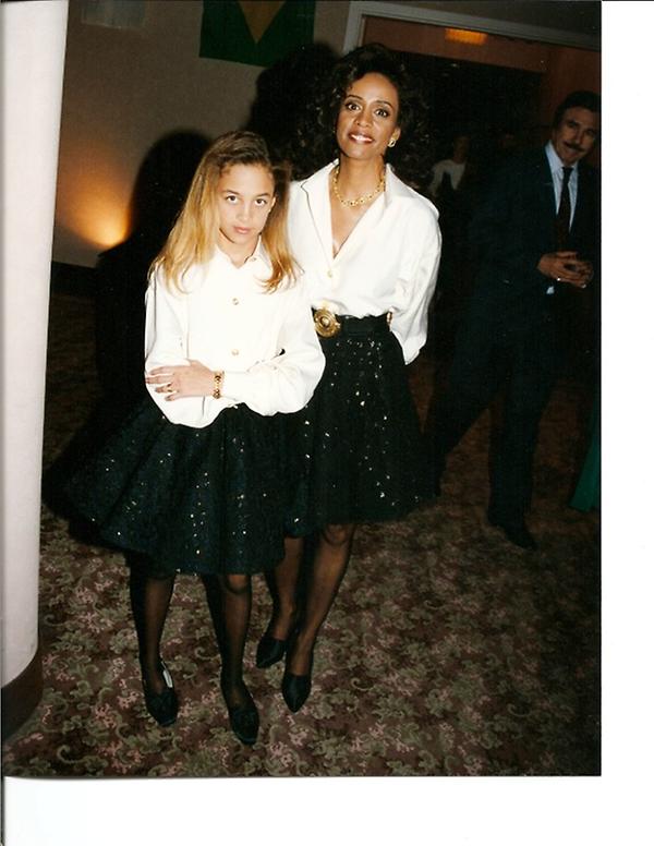 Is Nicole Richie really half black or is she adopted? Lipstick Alley