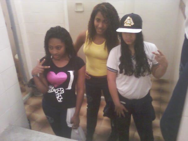 MB_BrasilFC's tweet photo. #Girls
Keslly,Jesmy e Jersy http://t.co/41I2XP8f