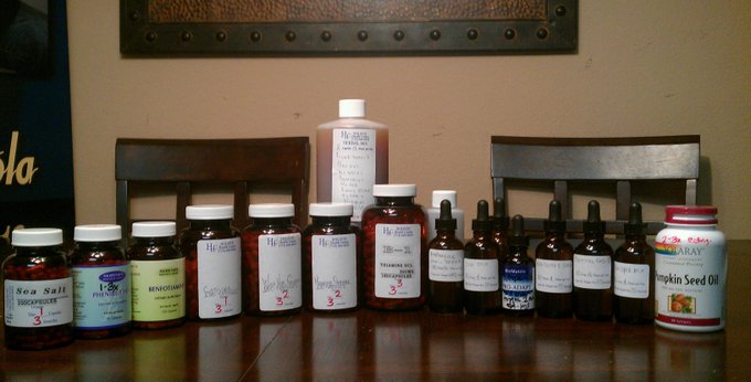 Breakfast. Lunch. Dinner, Bedtime. #FML http://t.co/tdrEORiv<a href="/tag/fml"class="tags">#FML</a>