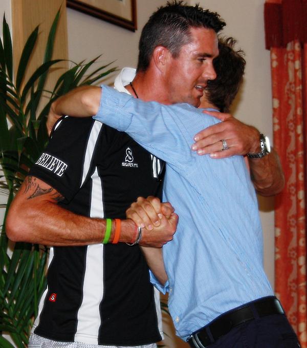 JCEtrust's tweet photo. what a picture!!!!! @kevinpp24 #jcegolfday #emotions http://t.co/VkbIDayx