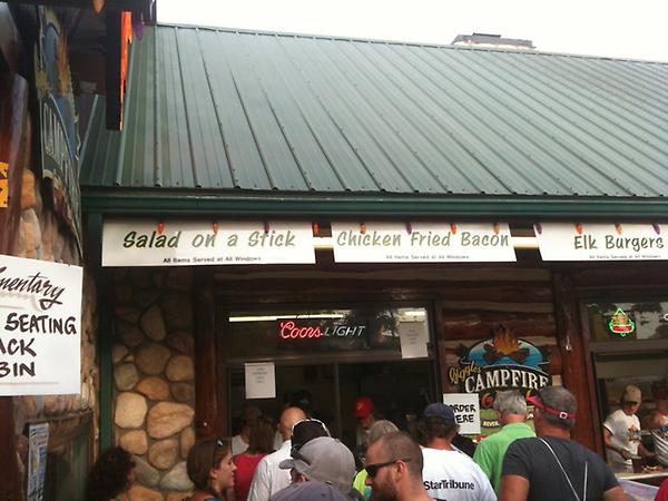 DanielJTownsend's tweet photo. The best and worst America has to offer. http://t.co/JEZH3z14