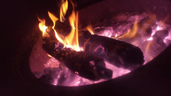 xdew12981's tweet photo. Fire http://t.co/FPuuZQ0V