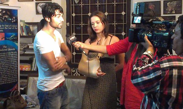 IshaSharvaniFC's tweet photo. Get well soon Isha...we love youuuuu...Jhalak won't be the same without you :( http://t.co/7a2MqtyO