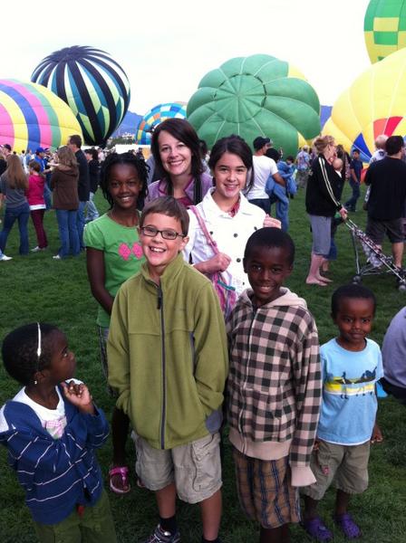 MotteBrown's tweet photo. Enjoying the Balloon Classic in Colorado Springs. http://t.co/YncDVIoo