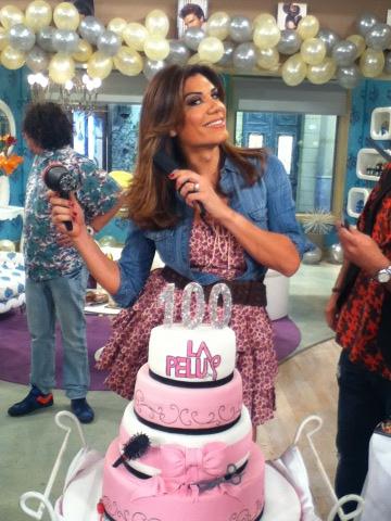 Flordelav's tweet photo. Gracias a ustedes!!!!!! #100programasdelapelu http://t.co/ddp0bYHV