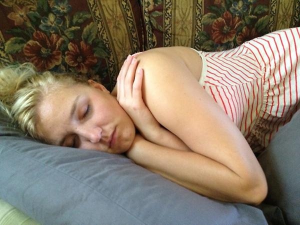 cindyvloop's tweet image. Sleeping beauty @haileyvirnoche
