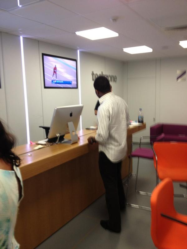 Errol_1's tweet image. Its handy when you have a Mac Genius bar in your building for when i mess up my laptop. 
#MacGenius