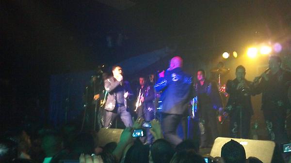 ClaudioAlcaraz's tweet photo. “@CesarPugaG: Neta que este baile se puso #ConMadres @la_adictiva @ClaudioAlcaraz @pancho_oleta http://t.co/14VMvBqR” /Chido bro!