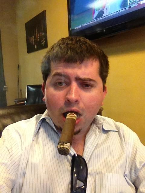 RyanFranco13's tweet photo. @JessicaPadron @PADRONCIGAR 4s have arrived at Havana humidor this bastard is happy. #confusedface #delicious http://t.co/op1IRj1V