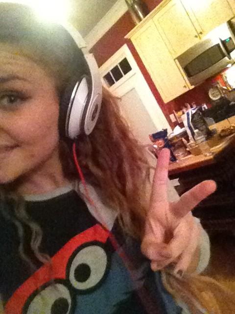 coltondixon's tweet photo. Totally jacked your phone and beats hahaha love u :) 
@SchylerDixon -ur fav sis in the whole world http://t.co/GcuImXlx