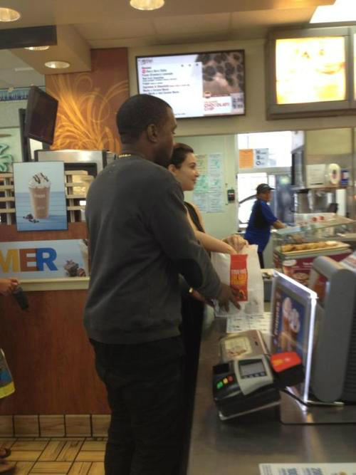 Karen Civil On Twitter Kanye West Kim Kardashian Were Spotted At Mcdonalds What She Order Http T Co Mego4mqh