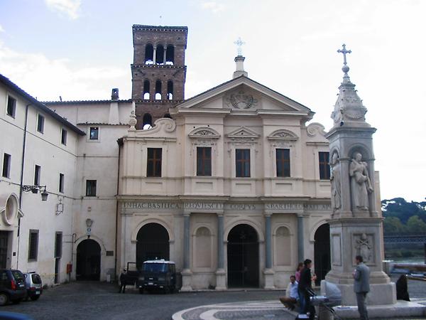 Silvi_ta's tweet photo. Roma, S. Bartolome all' Isola http://t.co/ibX2u2xJ
