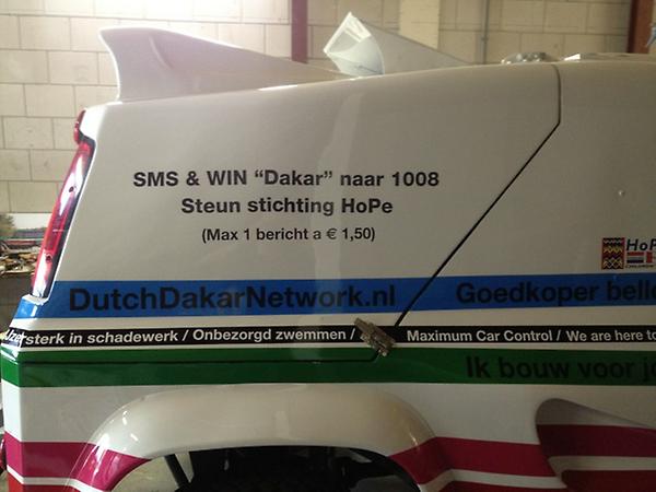 DutchDakar's tweet photo. Druk bezig met de laatste voorbereidingen voor City Racing Rotterdam aanstaande zondag. http://t.co/MmP4QBCK