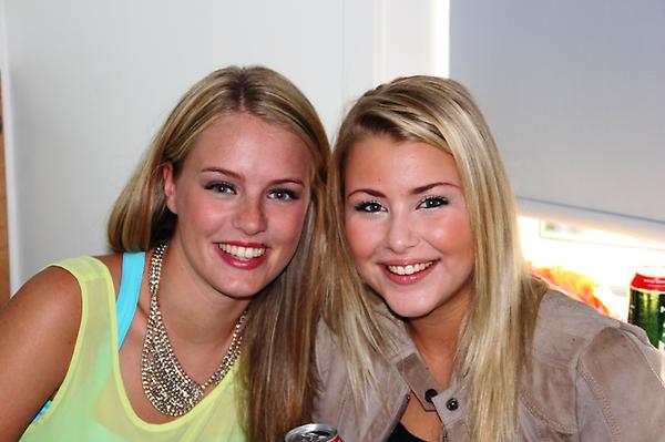 MalinLindal's tweet photo. @Fossah Miss u! http://t.co/B8vVrEVn