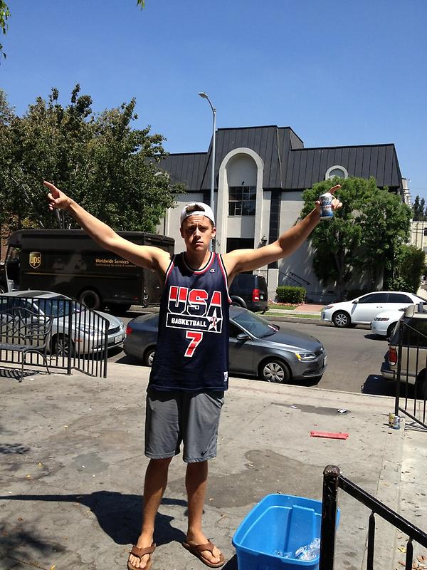 RyanMorris55's tweet image. 194 hours till the kickoff to a national championship. Getting the LXA porch ready for tailgates. #dewaters