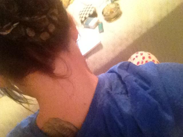 Bobby is wrapped around my ponytail chillin http://t.co/FdpKHXmL