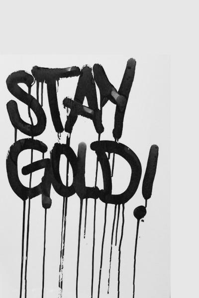 flawlesselrauhl's tweet image. Fondo &quot;Stay Gold&quot; para @ForeverCarryOn | Código fondo: #E7E7E7 | Comenta si lo guardas, da creditos si lo usas.