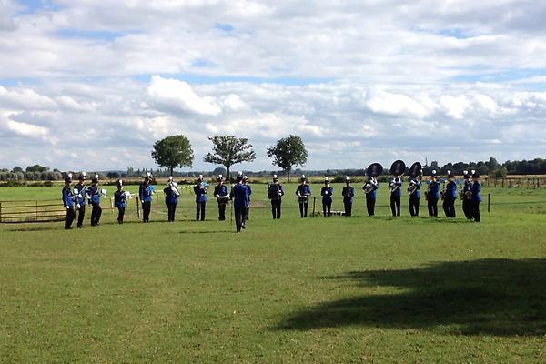 Vandaag is St. Bavo te gast bij EMM Kekerdom tijdens het Keizerschieten. #Angeren #Kekerdom
