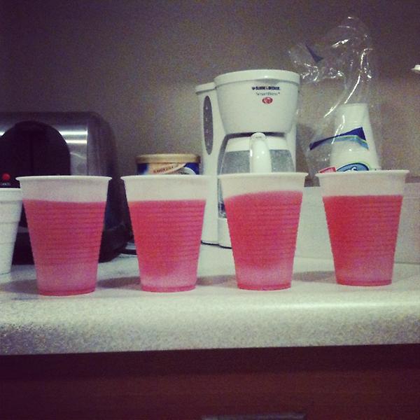 VictoriaJT_'s tweet image. We like our jello shots #jumbosized