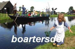 ItDamshus's tweet photo. Zaterdag
1 september 2012. Boartersdei: 'heerlijk weidreame'. Het grote kinderevenement. Zie http://t.co/xcbUuVO9 http://t.co/Bq0dm1TH