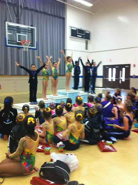 allison_heather's tweet photo. 1st place vault! Go Ana Grace! http://t.co/eqIOOdmI