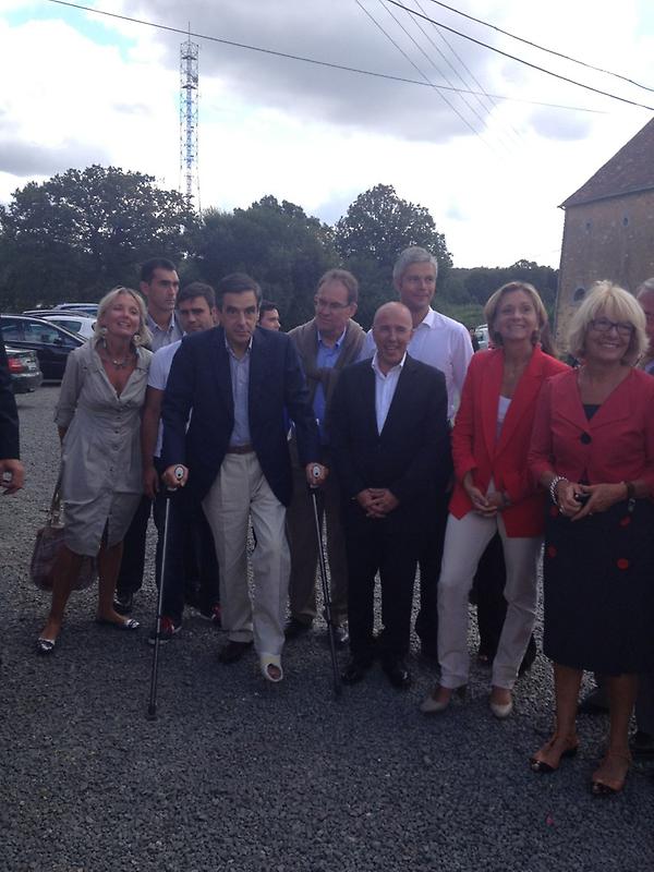 FrancoisFillon's tweet photo. Arrivée à St Denis d'Orques avec @vpecresse @laurentwauquiez @ECiotti G. Larcher #TeamFilllon #UMP #Sarthe http://t.co/Er70oBN3