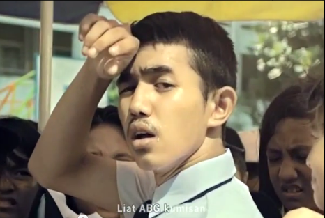 BaleBengong's tweet photo. Masih ketawa sendiri inget kaka seniornya bilang "Besok yang cowok kumisnya dipotong!" #ABGKumisan #MaBa2012 http://t.co/dfRnjHPB