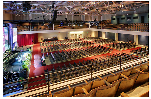 dharmesh's tweet photo. Bird's eye view of the auditorium at #inbound12. 2,800+ people. It's going to be epic. http://t.co/PFEG7KYv http://t.co/E8SuBqGG