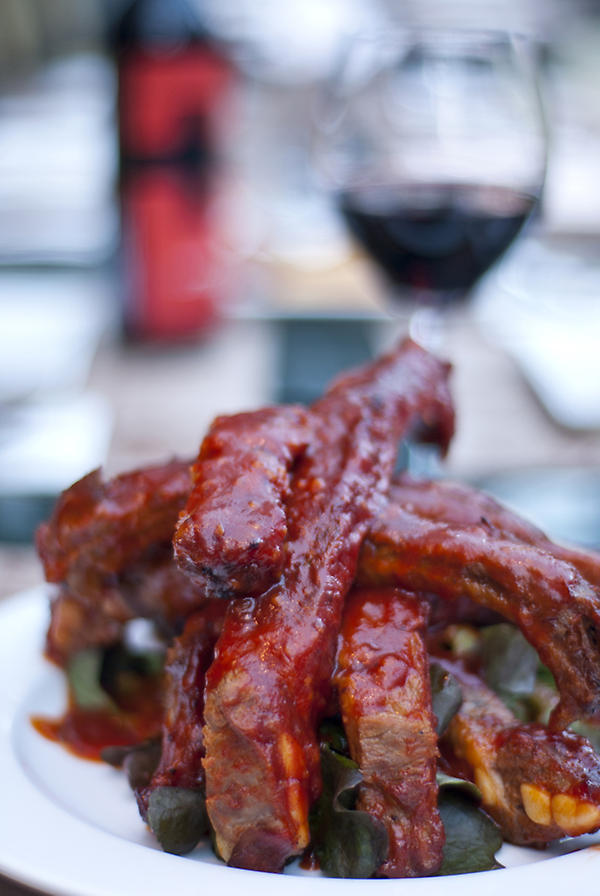 wineiloveyou's tweet image. ใครคิดถึงเมนู &quot;ซีโครงหมูอบซอสบาร์บีคิว&quot; แล้วไม่ได้กินนานแล้ว อย่าลืมหาโอกาสมาลิ้มรสบ้างน๊ะ #YummyMenu #WineILoveYou